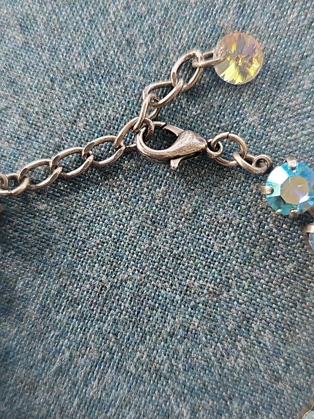 Sabika Inspired Crystal Bracelet - Picture 6 of 7